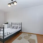 Perla Rentyear Apartments