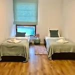 Baltic Riviera Apartments - Garden Sanctuary Retreat