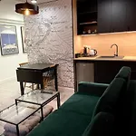 Apartament2 Tri-City Oliwa Ogrod, Prywatne Wejscie
