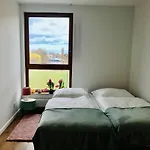 Baltic Riviera Apartments - Garden Sanctuary Retreat