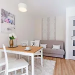 Apartament Kapitanski Do 6 Osob-25 Min Od Plazy