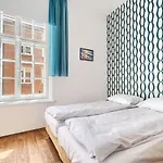 Happiness Holidays - Old Town Apartment