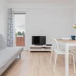 Family Apartment By The Sea