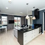 Black Pearl - Neptun Park By Oneapartments