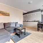 Apartament Dluga 4