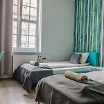 Trip & Hostel