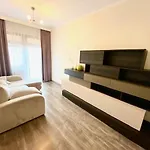 Brownie - Neptun Park By Oneapartments