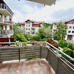 Brownie - Neptun Park By Oneapartments
