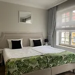 Lavoo Boutique Apartments