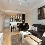 Family Apartament Mysliwska By Renters