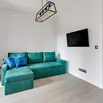 Dom & House - Apartments Old Town Scala