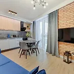 Aura 40 City Center & Free Parking By Downtown Apartments