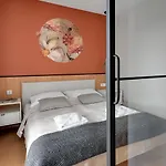 Luxury Aura 40 - 1 By Grand Apartments