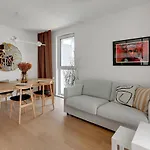 Luxury Aura 40 - 1 By Grand Apartments