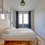 Staywin Wilcza Apartments