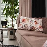 Apartment 66