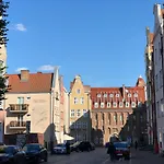 Apartament Przy Krzywym Drzewie - Old Town