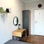 Mmrent Swamp Room