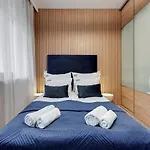 Przy Plazy Neptun Park By Downtown Apartments
