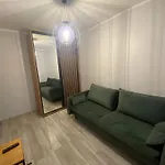 Rodzinne Mieszkanie 2-Pokojowe 50M2 Z Bezplatnym Prywatnym Parkingiem I Balkonem