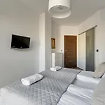 Szafarnia Deluxe Apartment Apartinfo