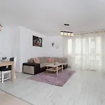 Elegant Apartment Mysliwskie Wzgorze In Gdansk By Noclegi Renters