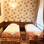Hotel Logos