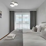 Bastion Walowa City Center & Parking By Downtown Apartments