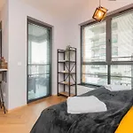 Doki Studio Montownia By Grand Apartments