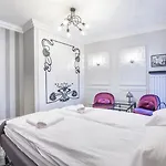 Oldtown City Center Apartment