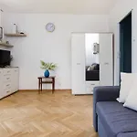 Beach Station Apartment Brzezno