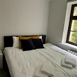 Lunette Apartments