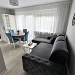 Gustowna Przystan Na Plaze I Sopot