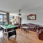 Waterlane Riverside Spa, Pool & Gym By Downtown Apartments