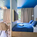 3 City Apartments - Green Island