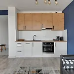 Chlebova Riverside & Gym By Downtown Apartments