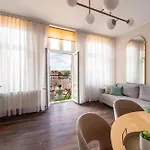 Stunning Apartment With Balcony