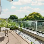 Nowoczesny Apartament W Spokojnej Okolicy Z Parkingiem By Rent Like Home