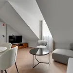Retro Boutique Apartments By Dom & House