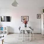 Urbannest I Kotwicznikow 21