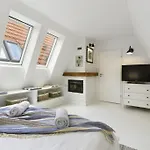 Elite Apartments Reverie Old Town