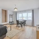 Sea Breeze Apartments By Platinium Lofts
