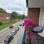 Angielska Grobla 5 Familia