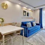 Flatbook Apartments Waterlane Island Spa With Riverview