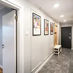 Frida By Grand Apartments