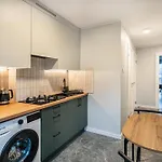 Frida By Grand Apartments