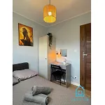 Lion King Room 10 Min To Old Town Gdansk,Pkp & Shopping Mall