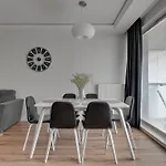 Chmielna Park - City Center & Parking By Downtown Apartments