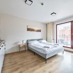 Waterlane Island Deluxe 5A By Grand Apartments