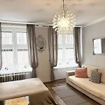 Apartament Kameralny Przy Ulicy Dlugiej